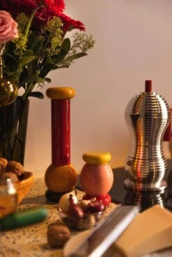 Alessi Sottsass Grinder, Large, Black - Red - Yellow -Selected Kitchenware Store 2021 09 30 FDS Valmiit VVV 13