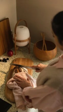 Heirol Woody Cutting Board, 55 X 21 Cm, Oak 9 Heirol Woody Cutting Board, 55 X 21 Cm, Oak -Selected Kitchenware Store 2021 09 30 FDS Valmiit VVV 15