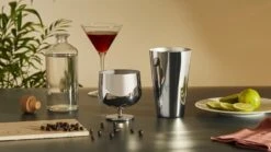 Alessi Parisienne Shaker, Stainless Stell 9 Alessi Parisienne Shaker, Stainless Stell -Selected Kitchenware Store 6268ff6eefc69a91fe350548 GIA26 B 1920 1