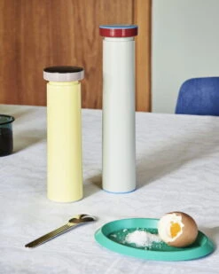 HAY Salt & Pepper Mill, L, Light Grey 10 HAY Salt & Pepper Mill, L, Light Grey -Selected Kitchenware Store Ellipse Tray XS green Sunday Cutlery Salt and Pepper L light grey Salt and Pepper M yellow