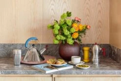 Alessi Sottsass Grinder, Medium, Yellow 12 Alessi Sottsass Grinder, Medium, Yellow -Selected Kitchenware Store FDS ruoka Alessi10