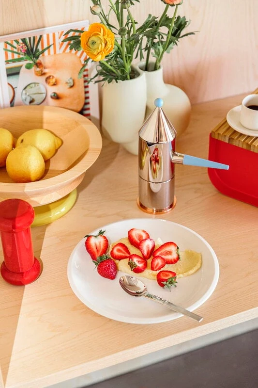 Alessi Sottsass Grinder, Medium, Red 6 Alessi Sottsass Grinder, Medium, Red - Image 4