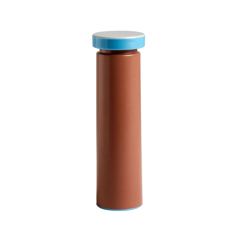 HAY Salt & Pepper Mill, M, Terracotta 3 HAY Salt & Pepper Mill, M, Terracotta