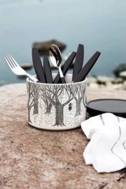 Arabia Moomin Jar, 0,7 L, True To Its Origins 10 Arabia Moomin Jar, 0,7 L, True To Its Origins -Selected Kitchenware Store MOOMIN true to its origins6