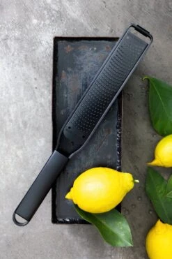 Microplane Black Sheep Series Zester Grater 12 Microplane Black Sheep Series Zester Grater -Selected Kitchenware Store Microplane Black Sheep 43020 Zester Lemon