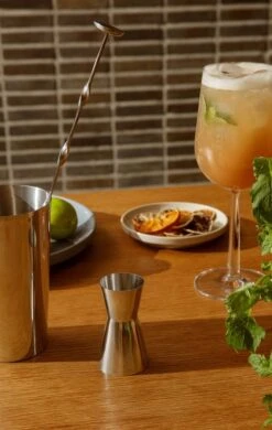 Rosendahl Grand Cru Shaker -Selected Kitchenware Store ROS 18730 18731 18732 29601 20724 20705 05