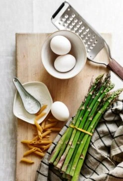 Microplane Master Series Extra Coarse Grater 12 Microplane Master Series Extra Coarse Grater -Selected Kitchenware Store Ruoka5 kevat20 suvik