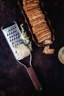 Microplane Master Series Extra Coarse Grater 10 Microplane Master Series Extra Coarse Grater -Selected Kitchenware Store mp Master Series Extra coarse Blade cookies 28429